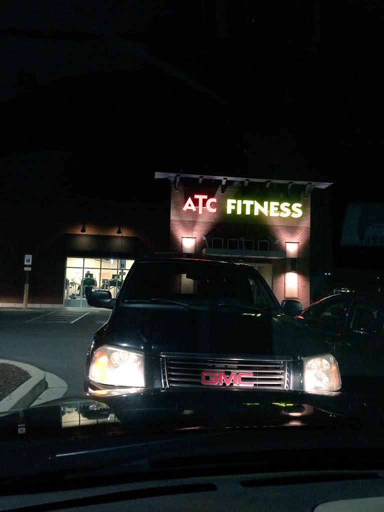 delkypoo's tweet photo. Good sesh at the gym today, worked on them bi's, strong in body and in spirit #GoCommodores http://t.co/DnVUmXOZas