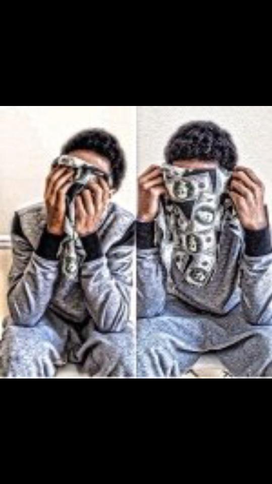 LucasColyfans's tweet photo. @iamlucascoly what is your skype name plz answer.😘😄 http://t.co/CiB40LmPcl
