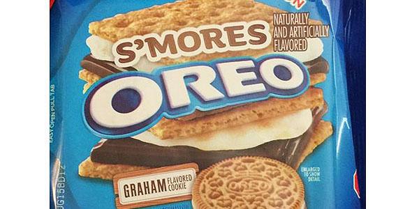 Leezer205's tweet photo. There has been a s'mores @oreo sighting and it looks legit @Jessie319 http://t.co/KD9CoYIm2n http://t.co/WVdUBKk1Tj”