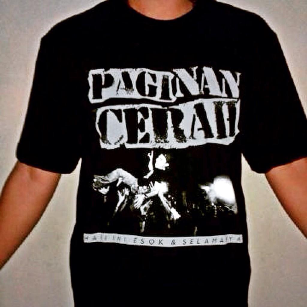 Hallo, selamat pagi menjelang siang fams, ready tees <a href="/paginancerah/">paginancerah</a> x <a href="/ELFcompany_/">ELF.co</a> available size S,M,L dont miss it