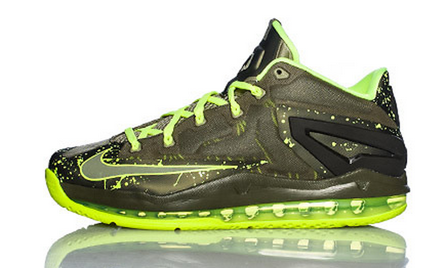 kickssales's tweet photo. LeBron 11 Dunkman Low only $75 w/ code SAVE25FWA http://t.co/5FopxMytZd http://t.co/TjY2CImMOz