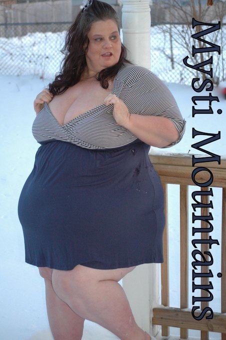 The snow is so sexy! #SSBBW @Mysti_Mountains #NSFW http://t.co/og6vX7rOrF http://t.co/bfl4Eju949<a href="/tag/ssbbw"class="tags">#SSBBW</a><a class="tags" href="/tag/mysti_mountains">@mysti_mountains</a><a href="/tag/nsfw"class="tags">#NSFW</a>