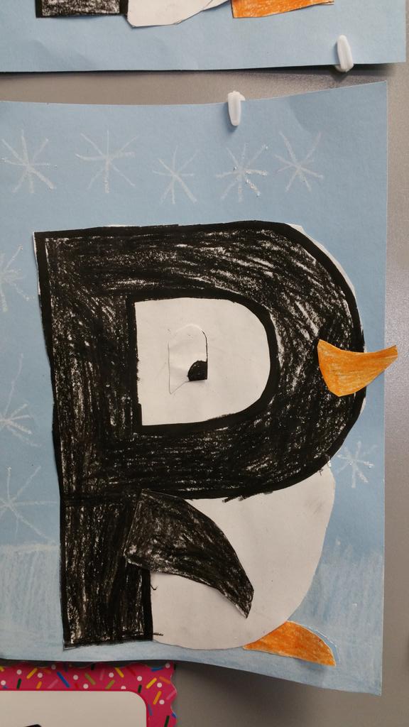 Primary_Dots's tweet photo. P is for #penguin Pudgy the Penguin #LetterProject #cute #LetterOfTheWeek @MacPride http://t.co/a6TIKlxwhf