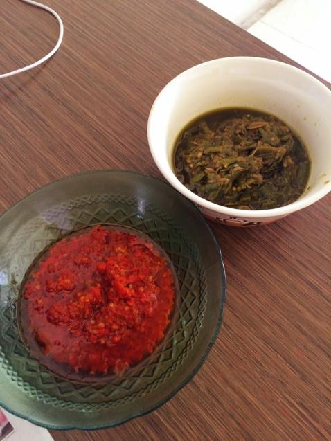 femyagustine's tweet image. Meet Indonesian appetizer of chilli paste. I think I might eat lots lots carbs today. #sambalpadang #theyrethebest