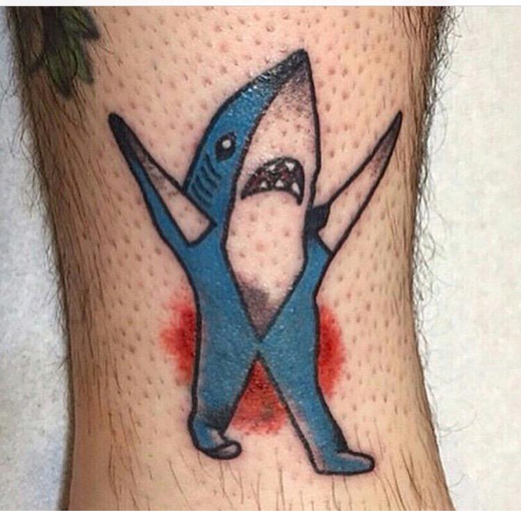 '@katyperry: Also shout out to this guy who loved the Sharks so much he drew blood for them 👊 ' @noel_noelhenry