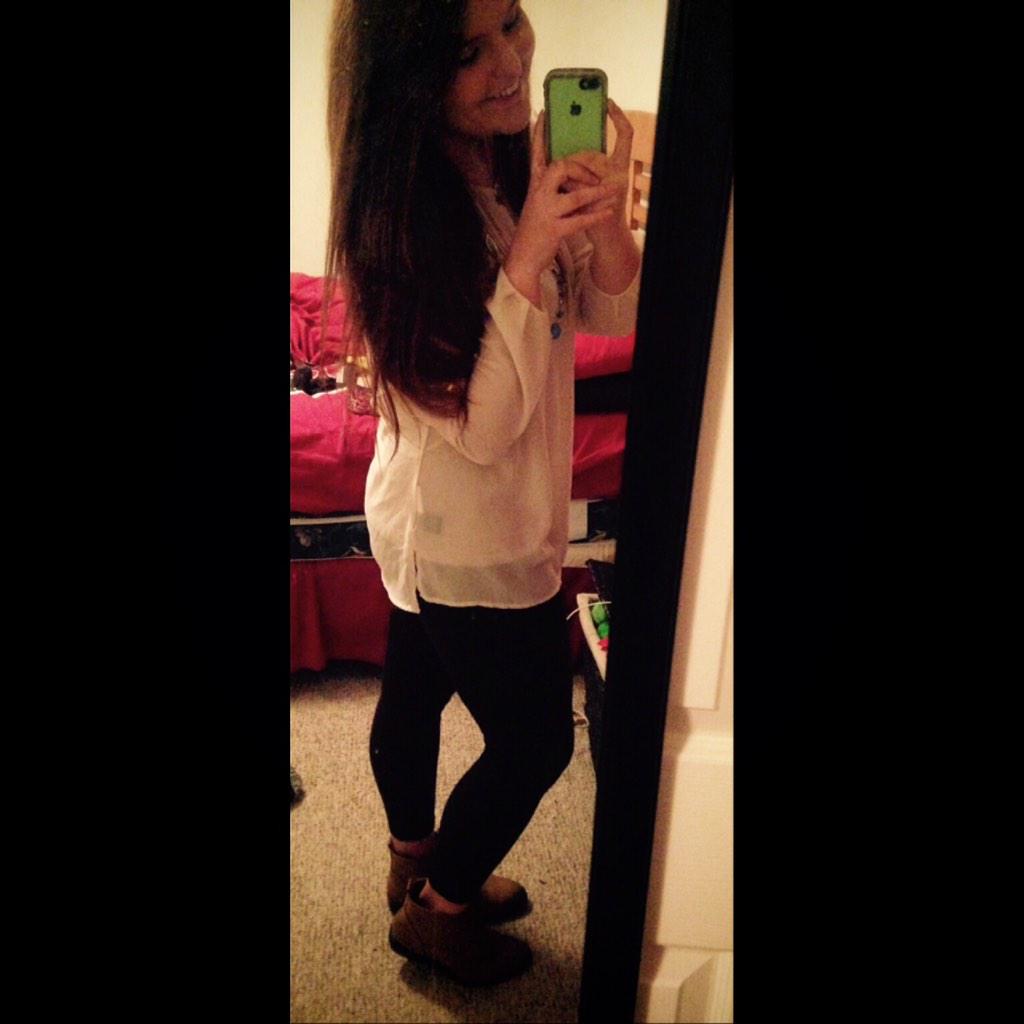 BetsyNorris15's tweet photo. Coming back to Cheraw tomorrow👌 #missedhome #muchneededvisit http://t.co/ZVB5oFJDCU