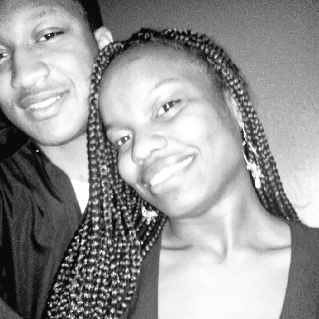 Daite_lightning's tweet image. Loving my boo. #trueloveneverdies