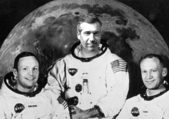 mashable's tweet image. #BrianWilliamsMisremembers a lifetime of historic events on.mash.to/1v0SjHg