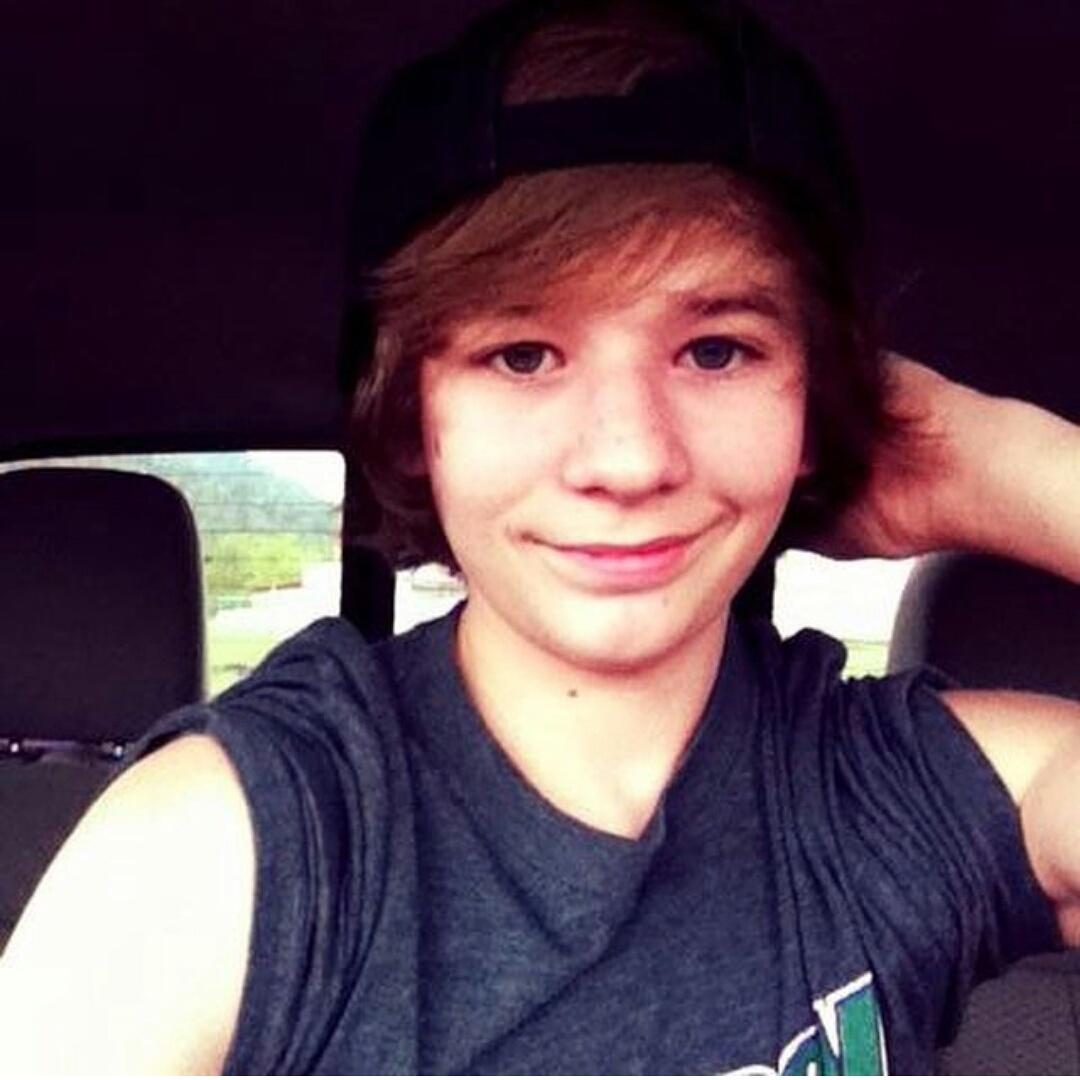 Sydney__Smock's tweet photo. #RIPKeylo I miss you so much already. You were such a great friend to me.. #weloveyou ♡ http://t.co/E02zri3OZk