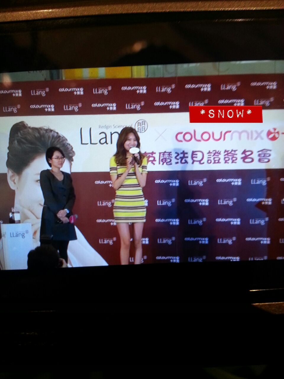 B9ENi_GCEAEKZoP.jpg:large