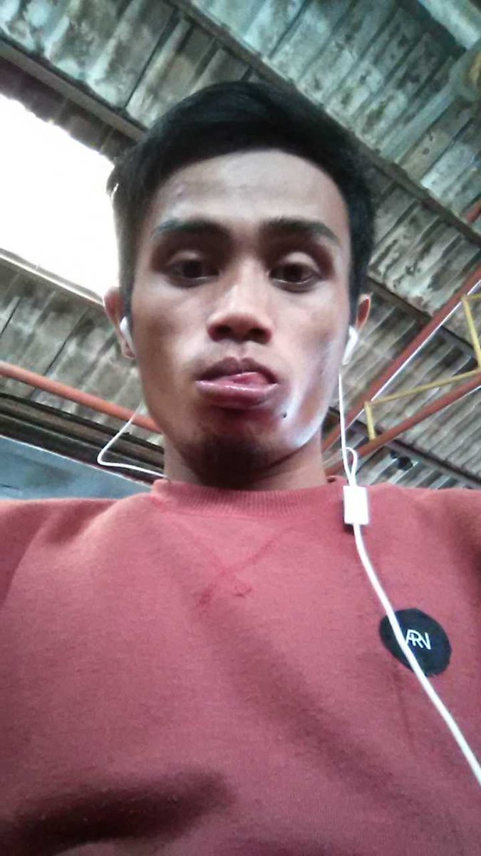ryanmadoll's tweet photo. Kantin stmik dp
#selfie
#norak http://t.co/aBPTyCy08Q
