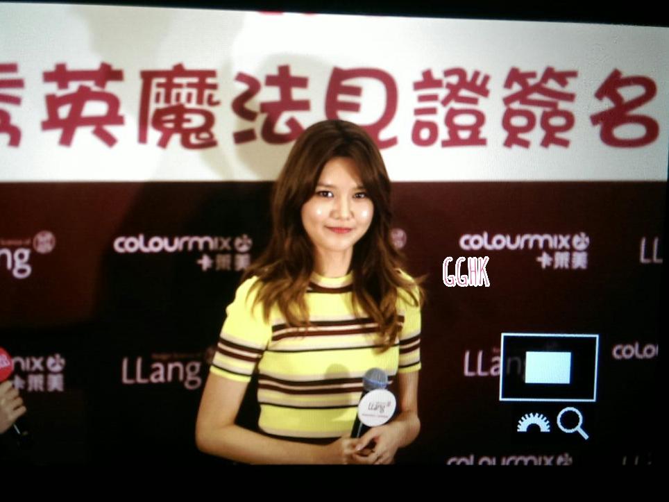 [PIC][04-02-2015]SooYoung xuất phát đi Hồng Kông để tham dự buổi fansign cho thương hiệu mỹ phẩm "LLang" B9EPwTICEAA4U0p