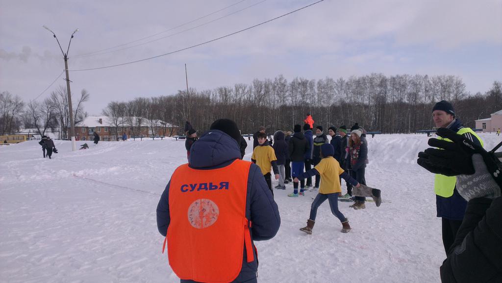 Метание валенка