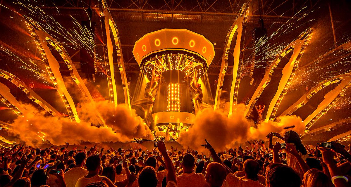 LivescopeNL's tweet photo. Korte case study van @KLM &amp; @sensation : The carrier of Dutch dance
http://t.co/61caqSn1bZ http://t.co/27QUjRJEQs