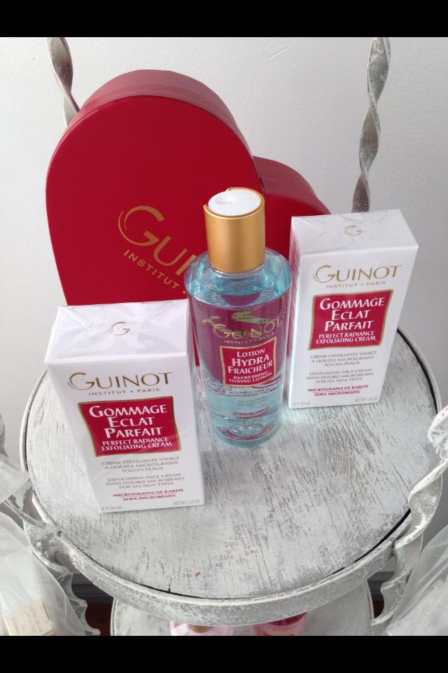 Ph7Spa's tweet photo. #Valentine's day is coming! How are you #pampering your loved ones? #yyj #spa http://t.co/DWXOBySIuC