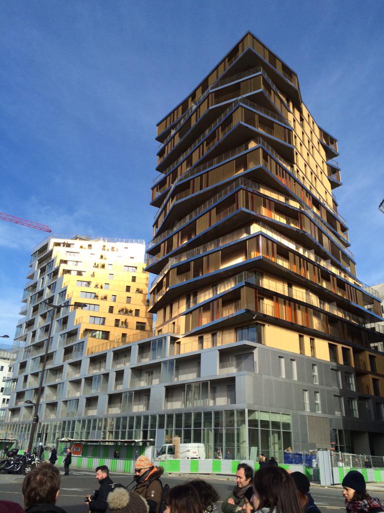 QuentinJdM's tweet photo. Visite des premiers #logements mixtes à 50m @ #ParisRiveGauche #GrandParis par Hamonic+Masson et Comte&amp;Vollenweider http://t.co/7Jwh77U9wC