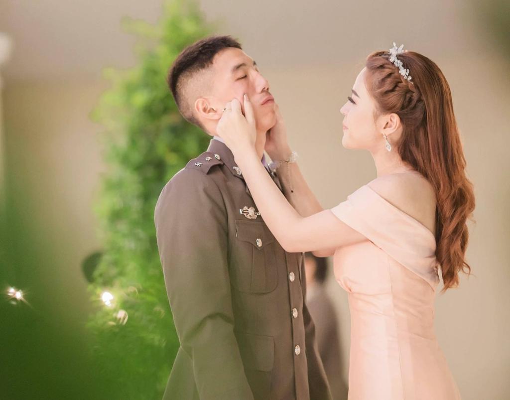 gamnnc24's tweet photo. โอ้ยน่ารักคือเหมาะสมกันมากๆ อยากมีโมเม้นนี้ #แฟนกูยังไม่มีแต่คิดว่าน่ารักชัวร์ๆ #ขออนุญาตพี่เจ้าของรูปด้วยน้าาา http://t.co/1WE6tTy1eC