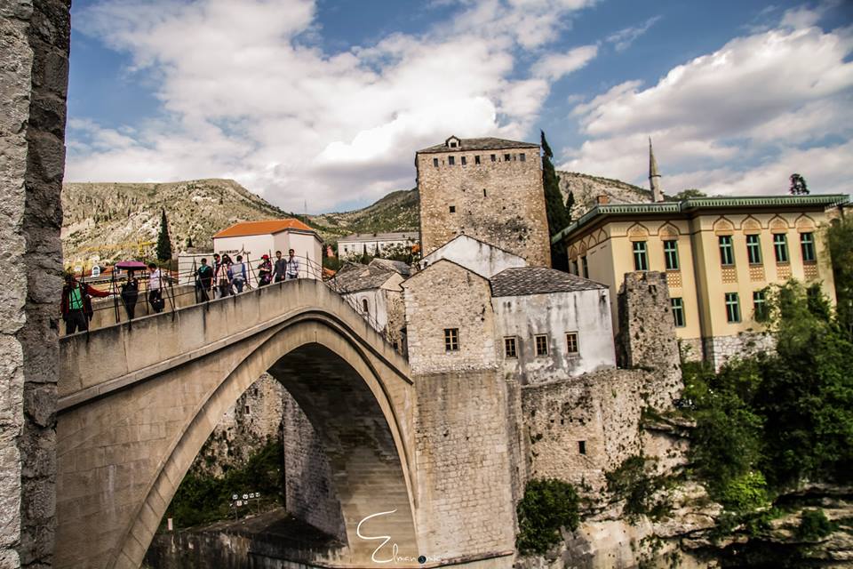 Mahpeyker_AP's tweet photo. S Mostarom je drugačije, s njim se nikad ne opraštam. Jer, Mostar možeš napustiti, ali on ne napušta tebe. 
#Mostar http://t.co/omGYf0e2i4