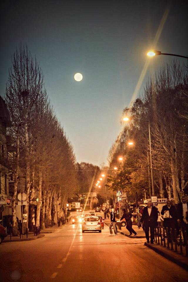 Mahpeyker_AP's tweet photo. S Mostarom je drugačije, s njim se nikad ne opraštam. Jer, Mostar možeš napustiti, ali on ne napušta tebe. 
#Mostar http://t.co/omGYf0e2i4