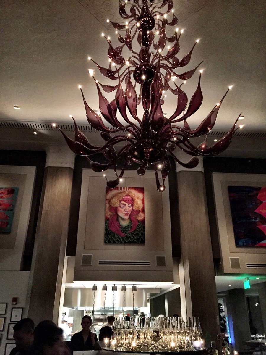 lumurano's tweet photo. #lumurano #chandelier at #liquidarthouse #boston #usa 
#design #glass #fabiofornasier #art #muranoglass #interior http://t.co/y2VU6aor02