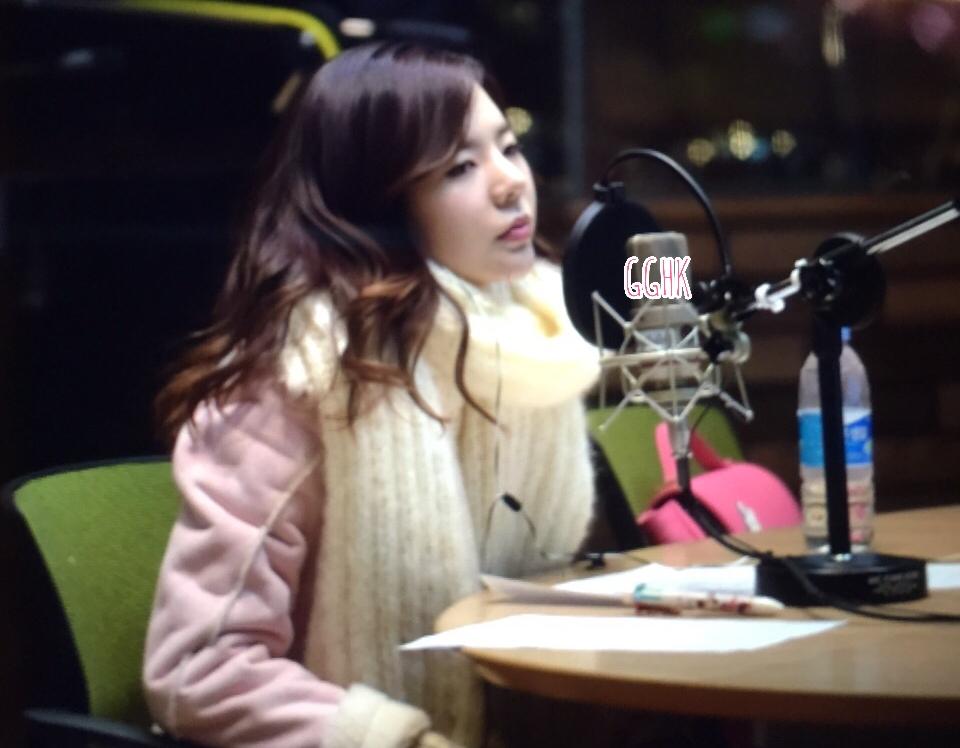 [OTHER][06-02-2015]Hình ảnh mới nhất từ DJ Sunny tại Radio MBC FM4U - "FM Date" - Page 2 B9FIJ5KCQAATJBa