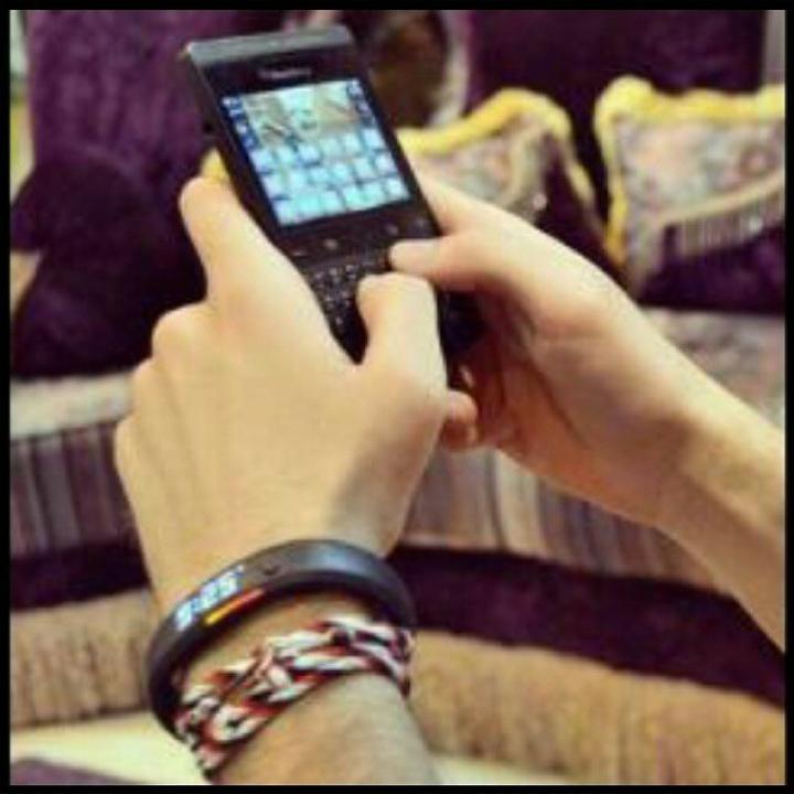 brsteeg15's tweet photo. ' '

الفقد هَو :

أن تضيء هآتفك مَره كُل دقيقه بِ حجه
معرفه الوقَتْ .. ! ' ' http://t.co/OEtoDDzxkK