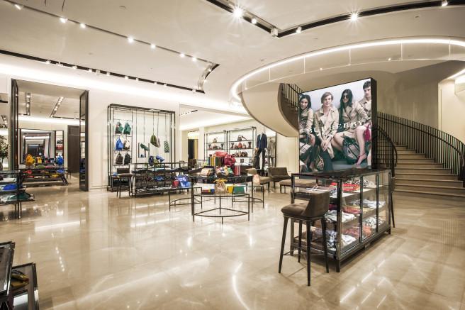 BoF's tweet image. Op-Ed | The Future of Retail is the End of Wholesale bof.bz/Ixq0n