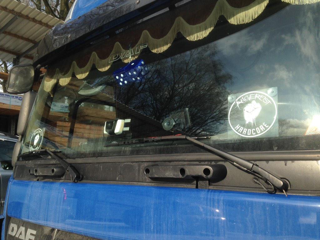 Lichtbakjes geplaatst ✊ whahahouuw