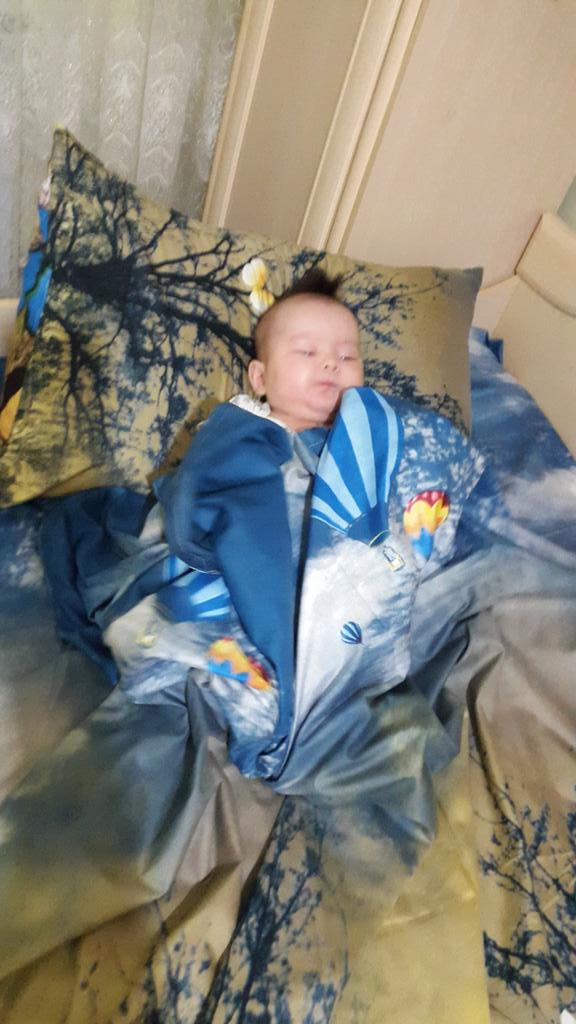 KimChonHye's tweet photo. Ты кровати попутал...братиш...
Кто-нибудь заберите его...я спать хочууу... http://t.co/ROmGPQQnuL