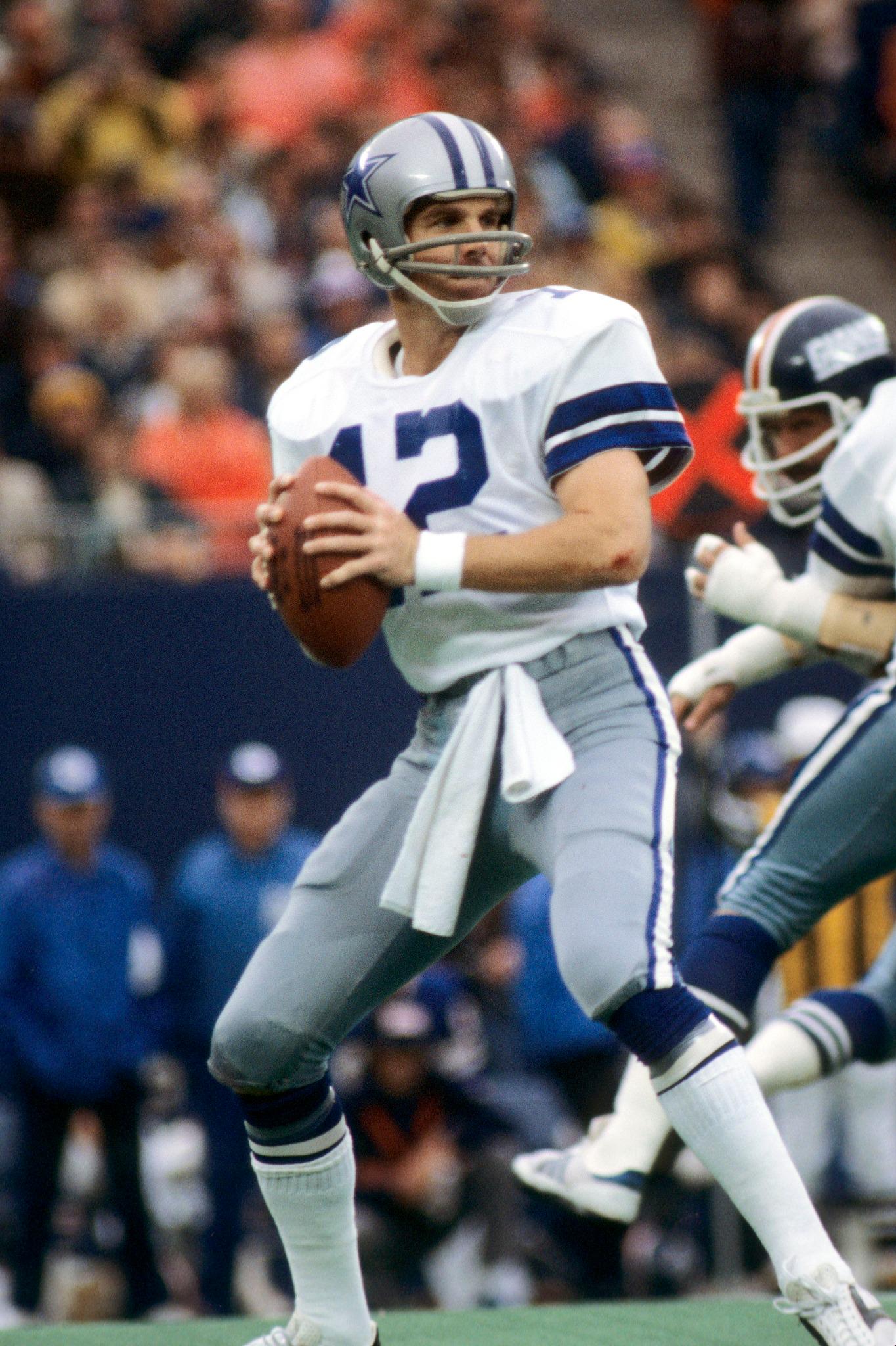 Happy 73rd birthday to Roger Staubach. 