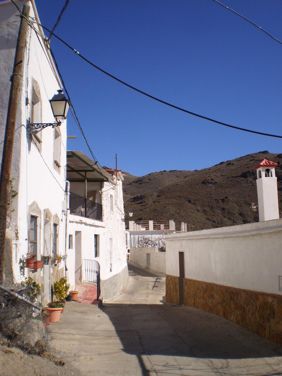 OlulaCastro's tweet photo. Con viento, pero un día estupendo en @OluladeCastro.@AlmeriaInterior @Almeria360 @almeria http://t.co/bVexSC4bVP