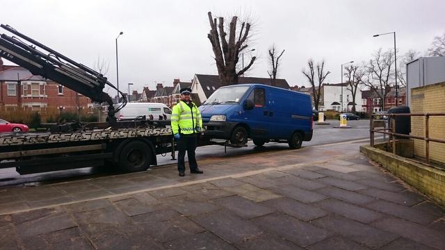 MPSHaringey's tweet photo. Another unsafe uninsured vehicle off the roads of Haringey Borough #OperationCubo #Noinsurance http://t.co/riGS56sx7B