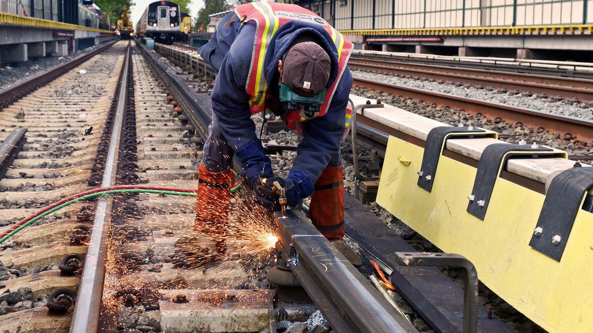 Why the construction industry has the happiest people! >> fastcompany.com/3041591/why-ar… #construction #love <a href="/fastcompany/">Fast Company</a>