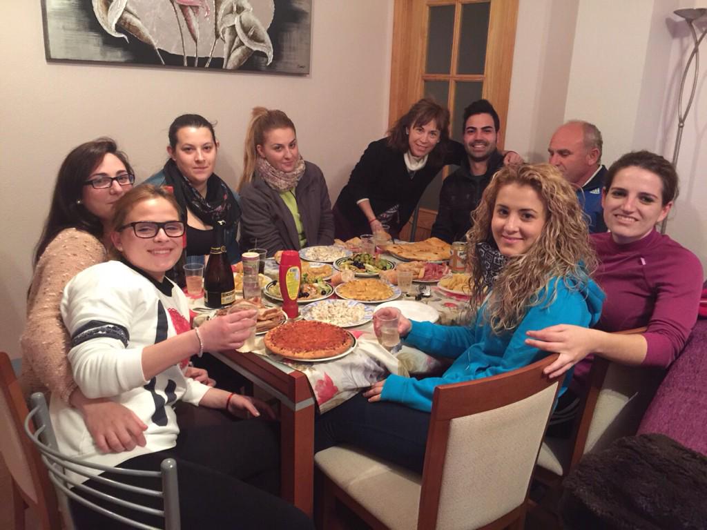 Lorena1491's tweet photo. Cumplee 🎉🎁🎈 http://t.co/RdAH9qkV7W