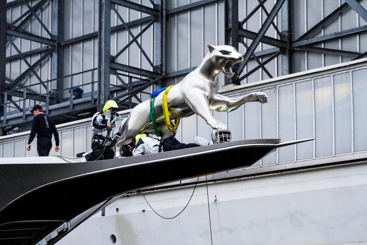 imaterialise's tweet photo. .@MaterialiseNV's #3Dprinted giant #jaguar finally hits the high seas! New video footage here: http://t.co/oWUBa78nPz http://t.co/8l9Z9SA4DA