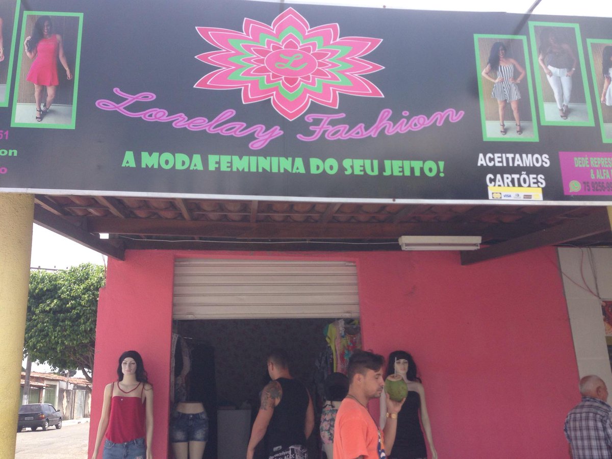Lorelay fashion essa é a moda (@ av. andarai in feira de santana) swarmapp.com/c/3fpASk5PT82