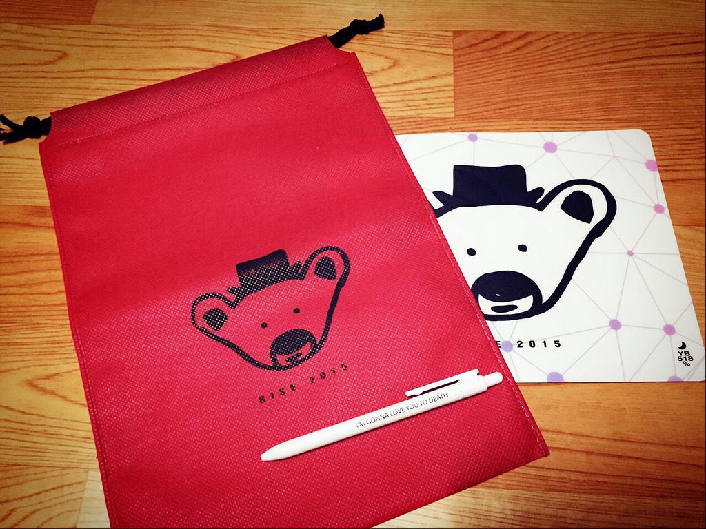 YB_518's tweet image. #RISE2015 달력배송 지연안내🙇
내일 발송할 줄 알았는데😭
날씨탓에 인쇄물 건조가 늦어졌다는 연락을 받고 차마 그냥 보내주세요 라고 못했어요. 죄송합니다~좋은 퀄릿으로 보답할게요🙏 
다음주 초 발송예정✊