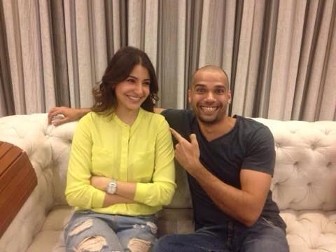 VARUNstitli's tweet photo. "@AnushkaNews: @AnushkaSharma after the #NH10Trailer Launch with Karnesh and Neil ☺ http://t.co/WLkDdpoH4s"