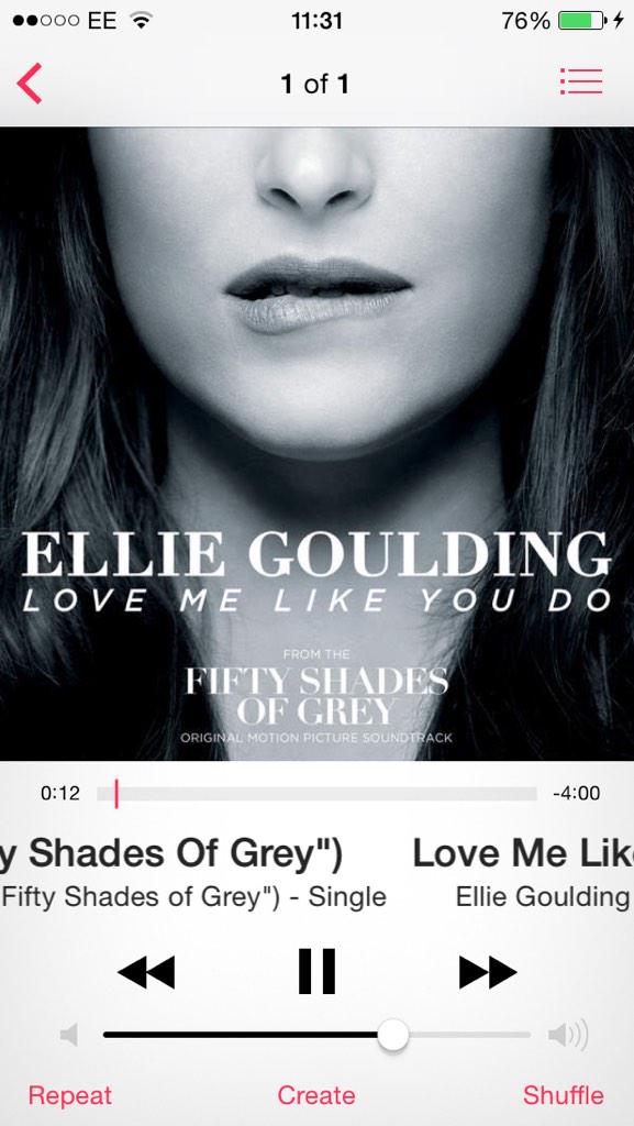 bbb22's tweet photo. @elliegoulding listening to beut 💜 http://t.co/QwnlheRPvU