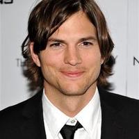 Hoy cumpleaños Ashton Kutcher ( actor y presentador de TV. ¡¡¡Happy Birthday!!!
