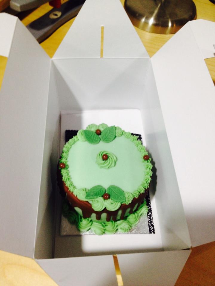 Thanks <a href="/cake_me_baby/">Cake me Baby</a> , my friend loved her cake #GreatCake