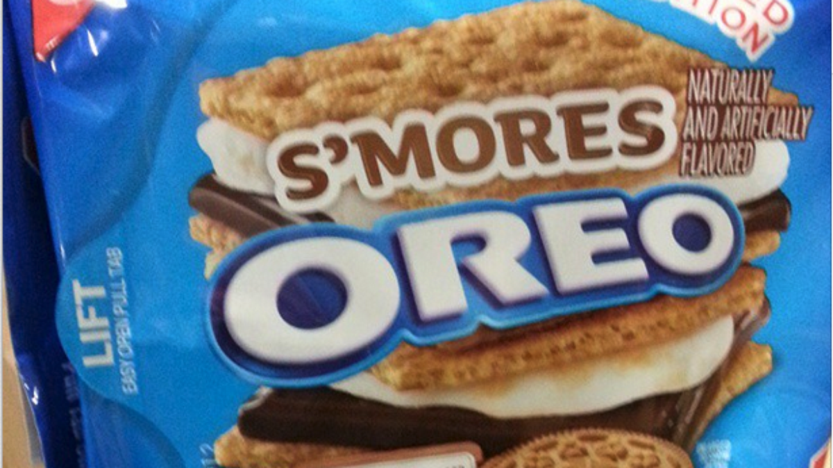 verge's tweet photo. Oreo's next hot flavor is s'mores http://t.co/kGJFNIIr65 http://t.co/AeZbKiZ2OA