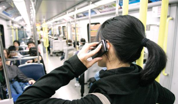 thestaredmonton's tweet photo. Free Wi-Fi pilot coming to Southgate LRT station: http://t.co/OnXnWghVr7 #yeg #yegtransit http://t.co/WHDSxbQXLW