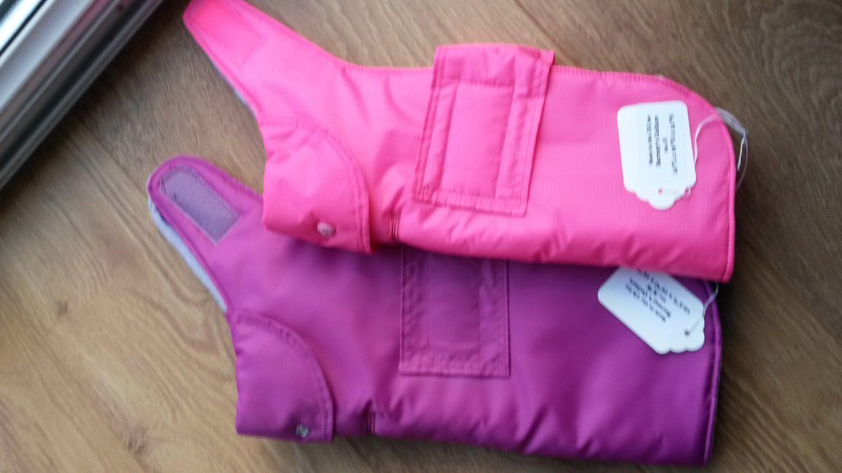 BarneysCollars's tweet photo. We now have a gorgeous range of dog coats. Super warm, stylish and great value . Here are just a few... #NEFollowers http://t.co/9NpNhTyjUG