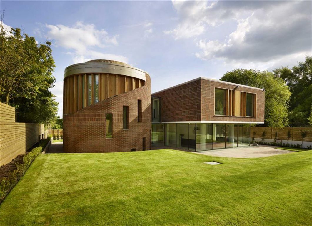 Zoopla's tweet photo. Pretend you’ve won the Lotto: £5.5.m http://t.co/z4WtepRAUp #pretendyouwonthelotto http://t.co/aMPp0SZDHT