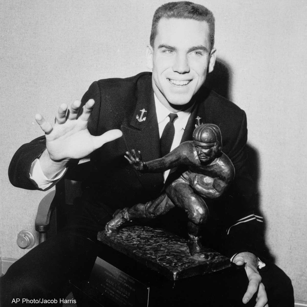 Happy 73rd birthday to 1963 Heisman Trophy winner Roger Staubach! 