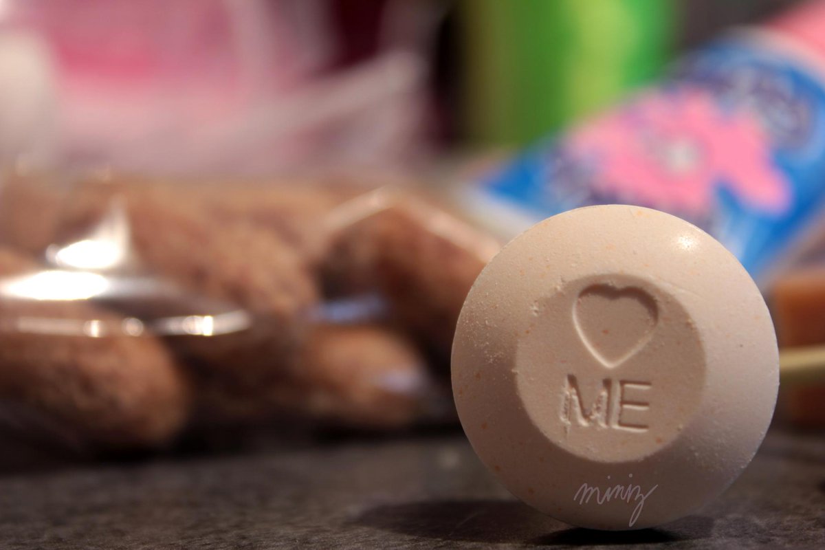 BonbonsMiniz's tweet photo. Love me, tender, love me true... <3

http://t.co/TyNDXvuBQZ
#CandyLife #BonbonsHalaletGourmandises http://t.co/gKuMZTcHHJ