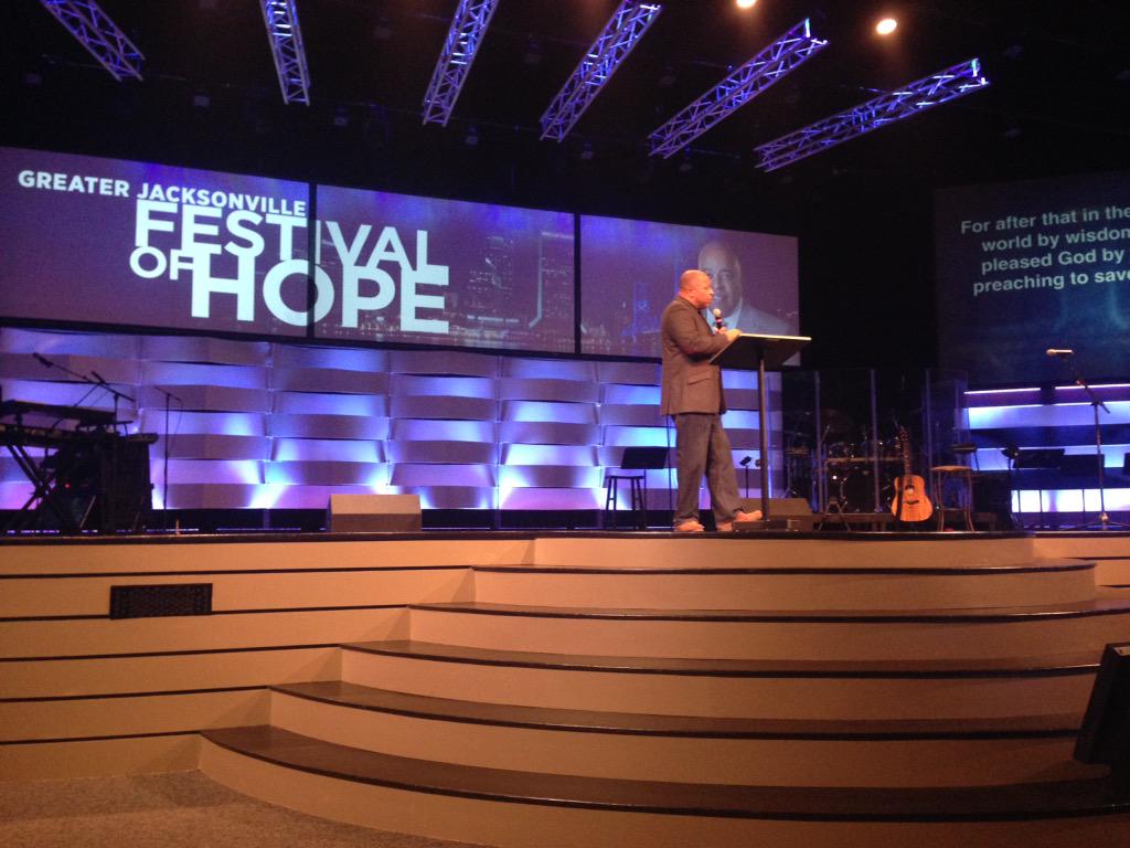 Bishop Vaughn giving an amazing word to our pastors #jaxfest <a href="/bishopvaughn777/">Bishop McLaughlin</a>