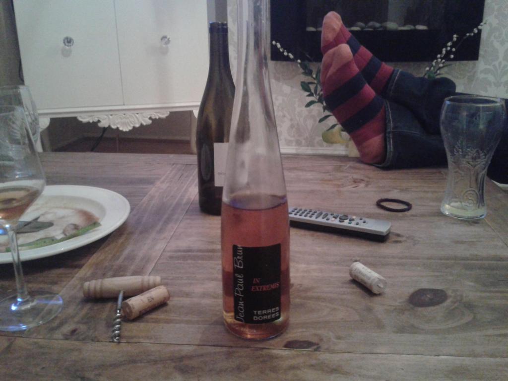 thevinarchist's tweet photo. Dessert wine beaujolais.This is happening.In a restaurant that has a mental wine list near you. Oh and some feet too. http://t.co/CK1QQ8T3qC