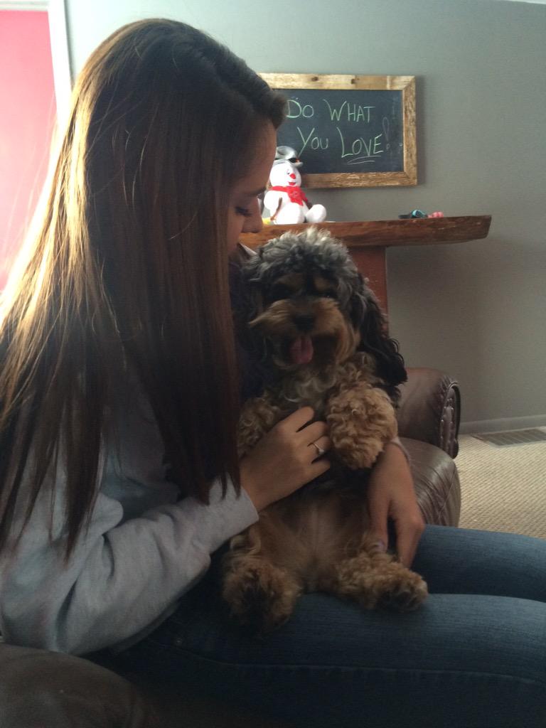 becca_vietze's tweet image. True life: I'm in love with my dog